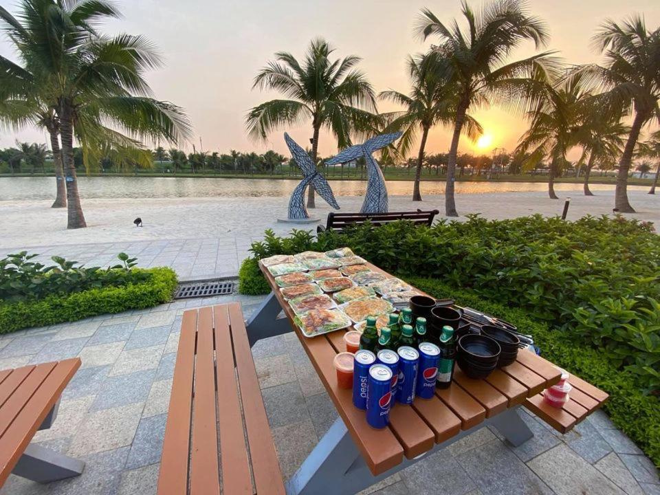 Capsule Vinhomes Ocean Park Ханой Экстерьер фото
